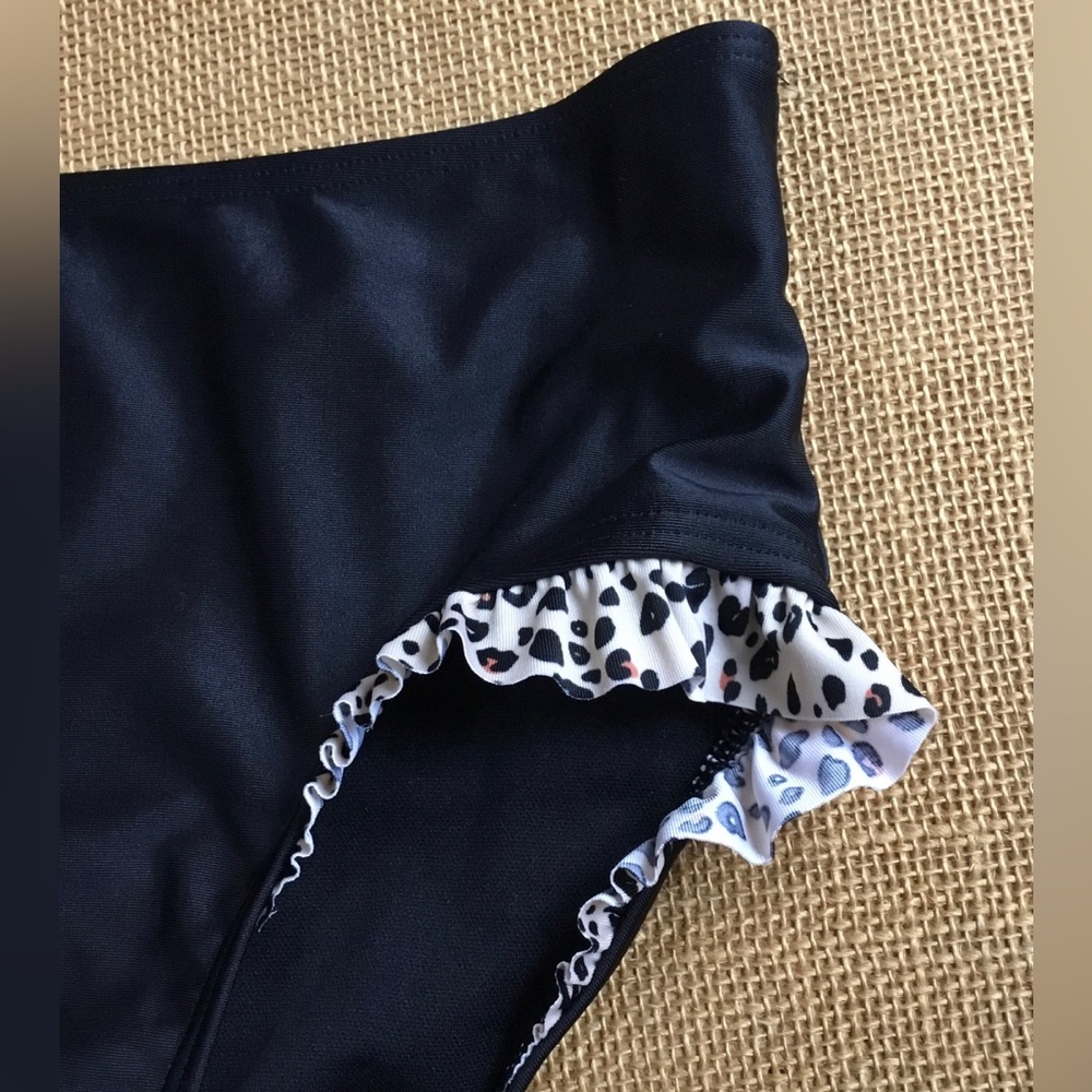 Cat & Jack Girls Two-piece Animal Print Swimsuit Set Size XL(14) - K723 - Picture 8 of 14